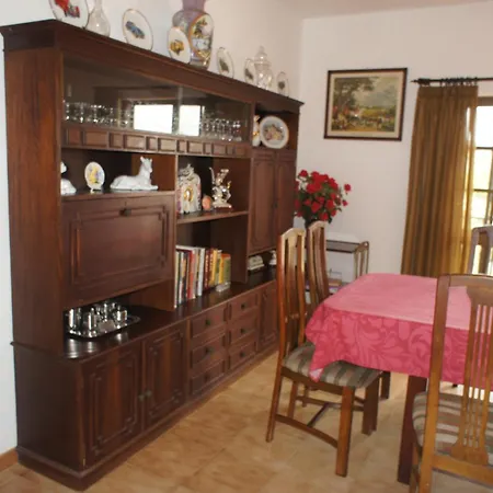 A Spacious 3 Bedroom In Casa Melia