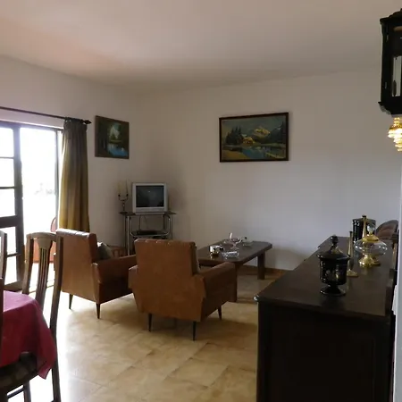 A Spacious 3 Bedroom In Casa Melia *